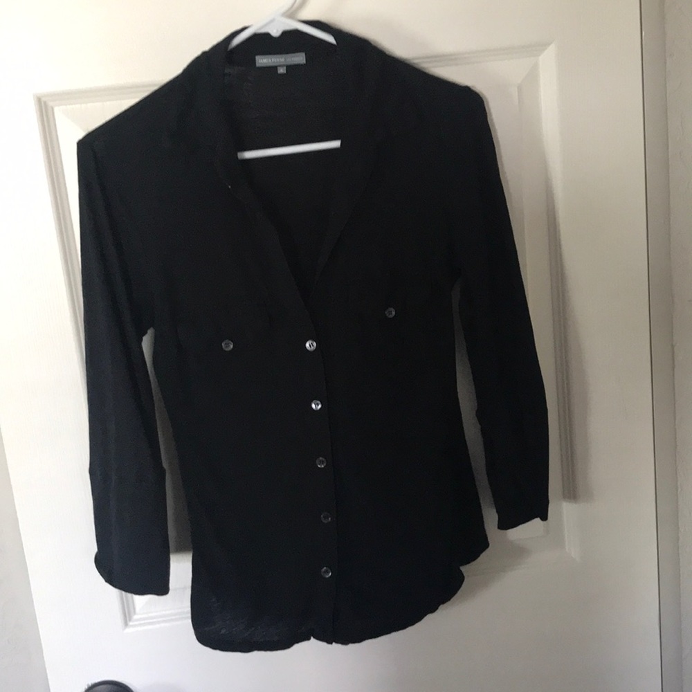 Lightweight black button up top